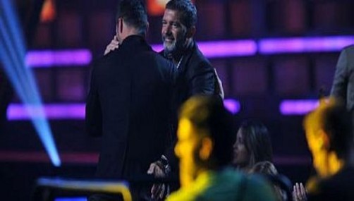 Antonio Banderas tocó el derrier de Ricky Martin