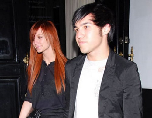 Ashlee Simpson quiere volver con Pete Wentz