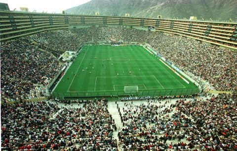 Alcalde prohibe eventos en estadio Monumental