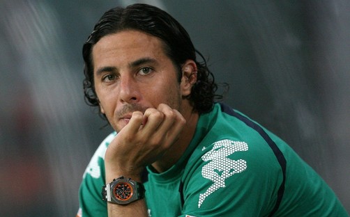 Técnico del Bremen descartó practicamente a Pizarro para este domingo