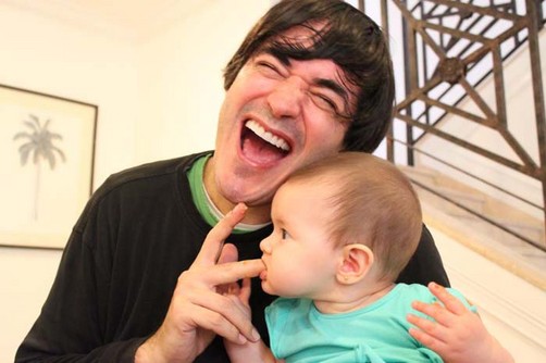 Jaime Bayly comparte fotos de su hija Zoe