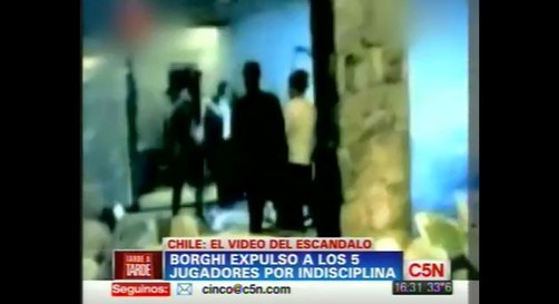 Difunden supuesto video de la sonada 'juerga chilena'