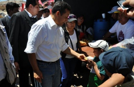 Humala: 'No se puede caer en el extremismo de decir: el oro o el agua'