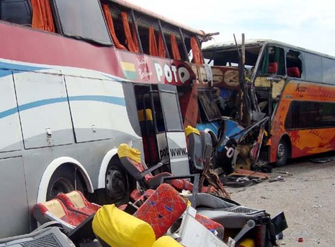 Seis muertos y 18 heridos deja accidente de tránsito en Huaral