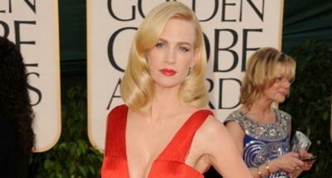 January Jones confiesa que se come su placenta