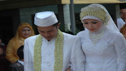 Indonesia: Cancelan boda al descubrir que novio era mujer