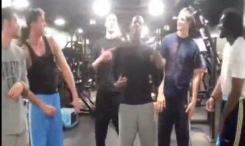 Jugadores de la NBA bailan el 'Au se eu te pego' (video)