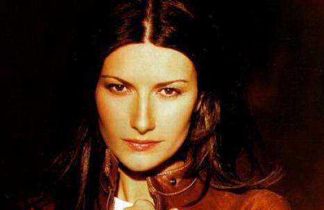 Laura Pausini: 'No me iré de Perú sin probar los anticuchos'