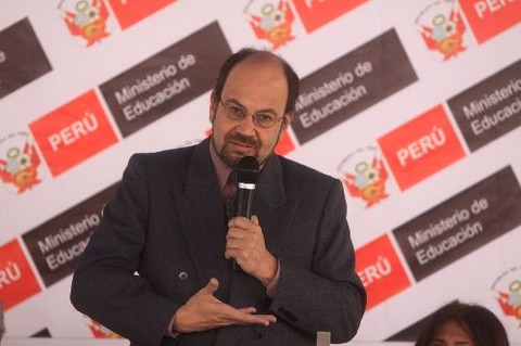 Ministerio de Educación sustenta edad cronológica en criterios pedagógicos