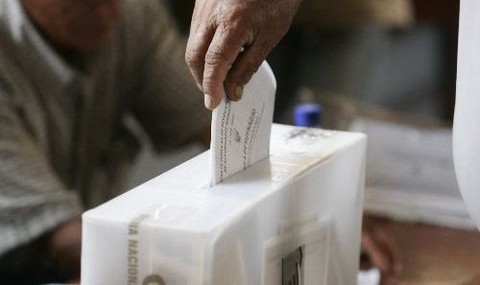 Sirios aprueban en referéndum proyecto de una nueva constitución política