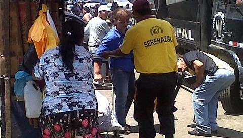 Más de 500 ambulantes fueron desalojados de la avenida Aviación en La Victoria