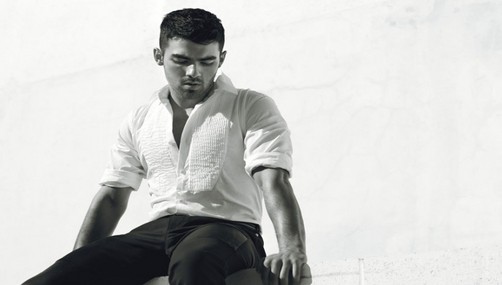 Joe Jonas habla de su mujer ideal