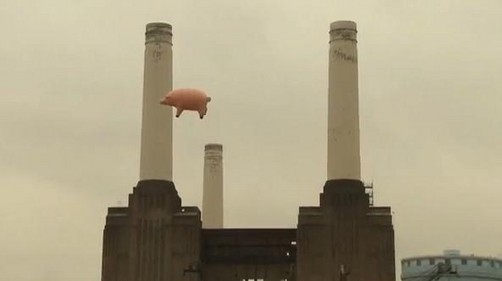 En homenaje a álbum de Pink Floyd un cerdo sobrevuela Londres