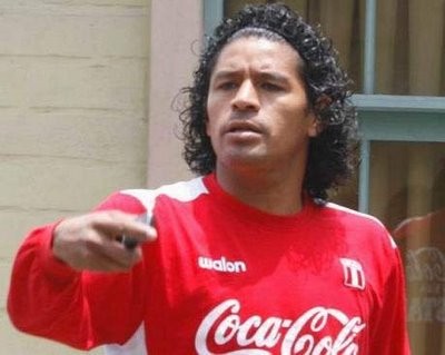 Santiago Acasiete: 'La violencia hace que Perú no sea visto seriamente'