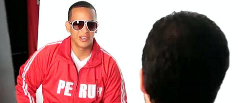 Daddy Yankee mostró casaca de Perú en New York