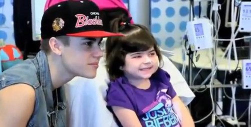 Justin Bieber realiza visita sorpresa a pacientes en un Hospital (video)