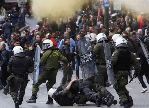 Grecia: Proclaman nueva huelga de transportistas en Atenas