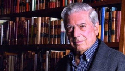 Mario Vargas Llosa donó su biblioteca personal a la ciudad de Arequipa