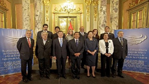 Presidentes de Unasur salieron de Palacio de Gobierno.