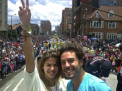 Stephanie Cayo publicó fotos junto a actor colombiano