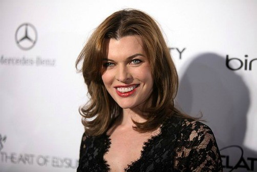 Milla Jovovich protagonista del nuevo calendario de 'Campari 2012'