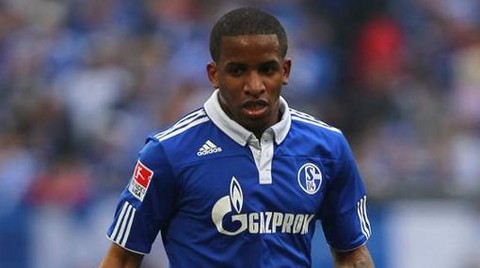 Representante de Jefferson Farfán: Él aún no decide su futuro