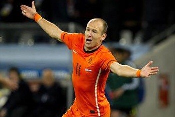 Partido Amistoso: Holanda venció 3 a 2 a Inglaterra en Wembley