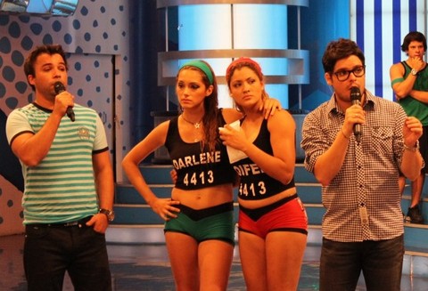 Michelle Soifer se queda en el programa Combate