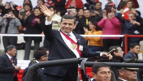 Presidente Humala culminó participación en Parada Cívico Militar