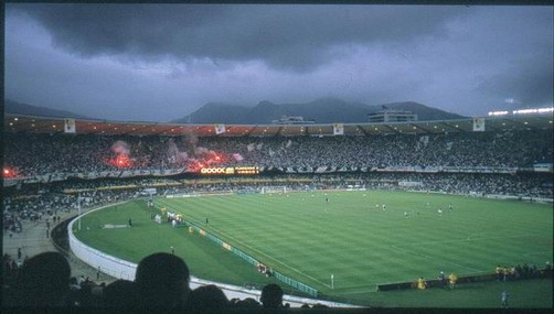 YouTube guarda la construcción de un estadio en un minuto