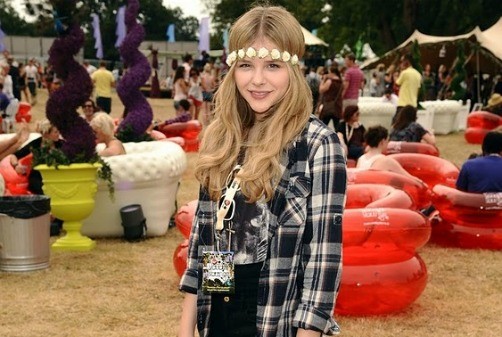 Chloe Moretz en el V Festival Virgin Mobile