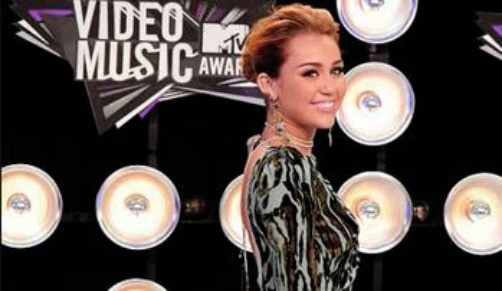 Miley Cyrus en los MTV VMA's 2011