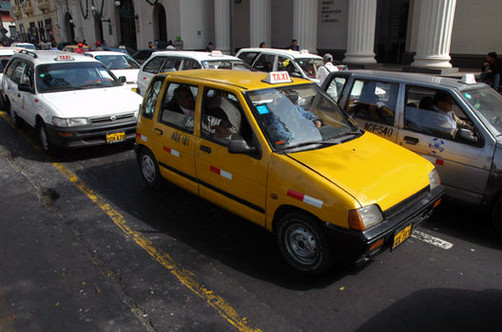 Taxis deberán formalizarse para circular en Lima