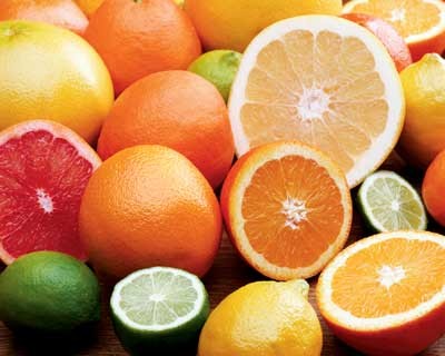 Vitamina C no previene ni cura resfríos, advierten