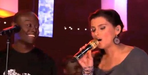 Actuación de Nelly Furtado en 'We Day 2011' (video)