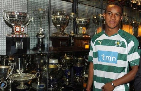 André Carrillo sería titular este fin de semana con el Lisboa