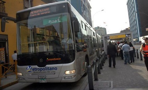 Fuga de gas en bus del Metropolitano causa alarma