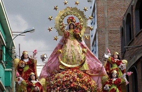 PCM justifica feriado del 14 de febrero: Es por la 'Virgen de la Candelaria'