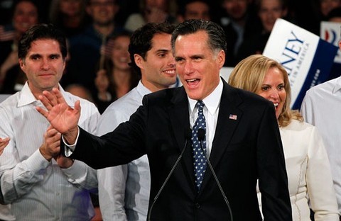 Mitt Romney tiene 15 puntos de ventaja sobre Newt Gingrich