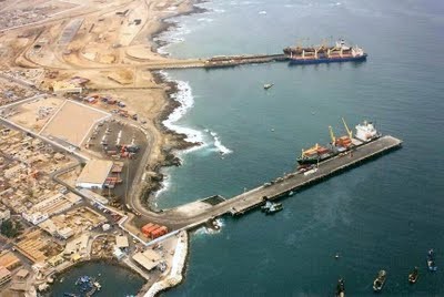 Perú y Bolivia acordaron iniciar construcción de puerto de Ilo