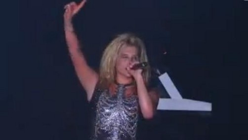 Ke$ha hace bailar a todos en Rock in Rio 2011