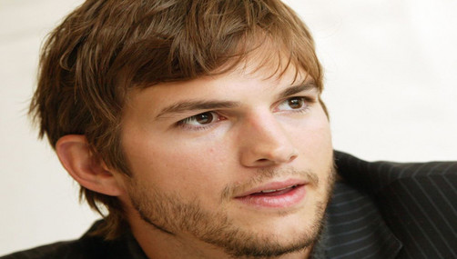 Ashton Kutcher es tratado como divo por la producción de Two and a half men