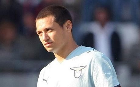 Mauro Zárate también estaría a un paso de llegar al Inter