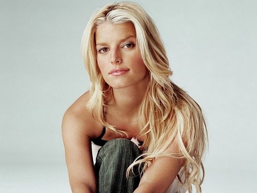 Jessica Simpson confirma su embarazo