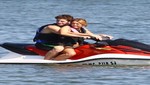 Miley Cyrus y Liam Hemsworth la pasan bien en Michigan