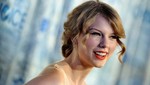 Taylor Swift revela anuncio de su nueva fragancia