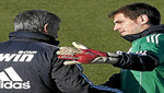 Mourinho le quitará la capitanía de 'la roja' a Casillas