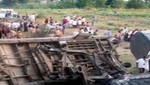 India: Más de 30 muertos deja choque de un tren con un autobús