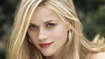 Reese Witherspoon reconoce que busca a sus ex -novios por el Facebook