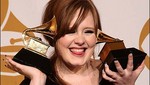 Adele habla a través de un generador de voz